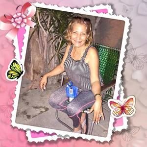 Meet your Posher, Adela